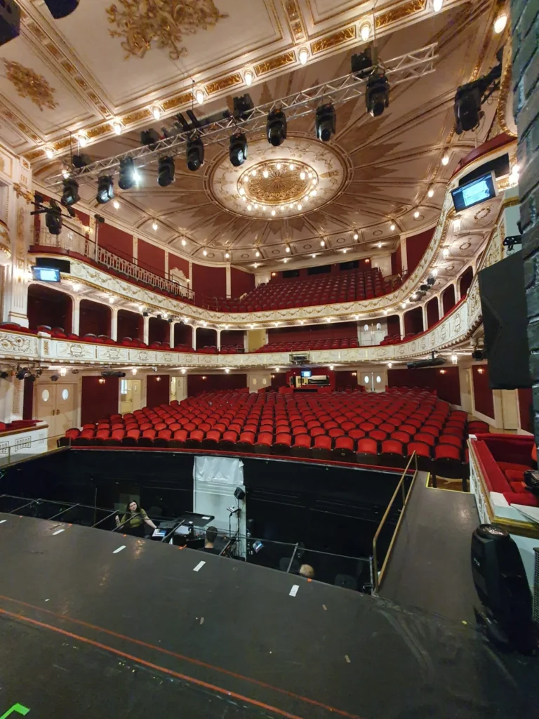 pinter klaviert und fluger transport osterreich und wien 37 - Pinter Klaviertransport